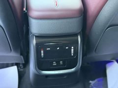 FAW Red Flag HS7 PHEV 2024 2.0T PHEV AWD Flagship Comfort 6-Seater - ფოტო 18