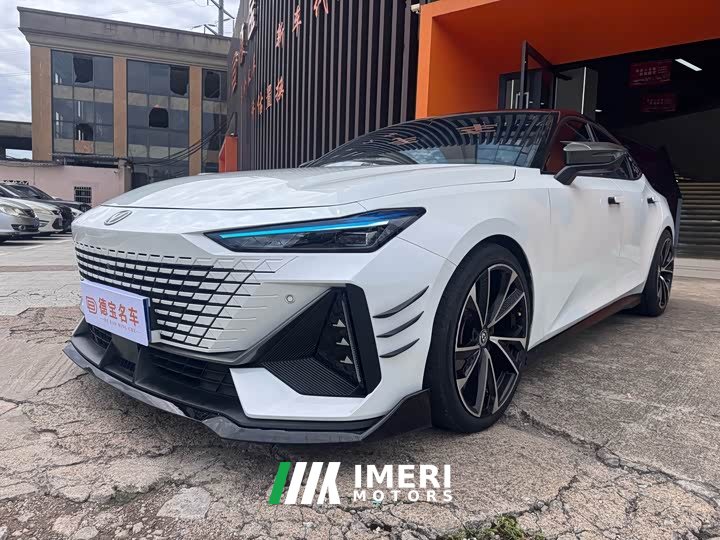 Changan UNI-V 2022 1.5T premium