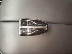 Hongqi HS7 2.0T DCT two-wheel drive smart connected flagship version - ფოტო 9
