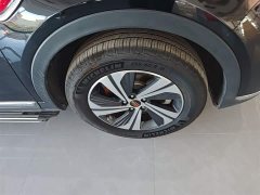FAW Red Flag HS5 2019 2.0T Smart Connected Premium Edition - ფოტო 14