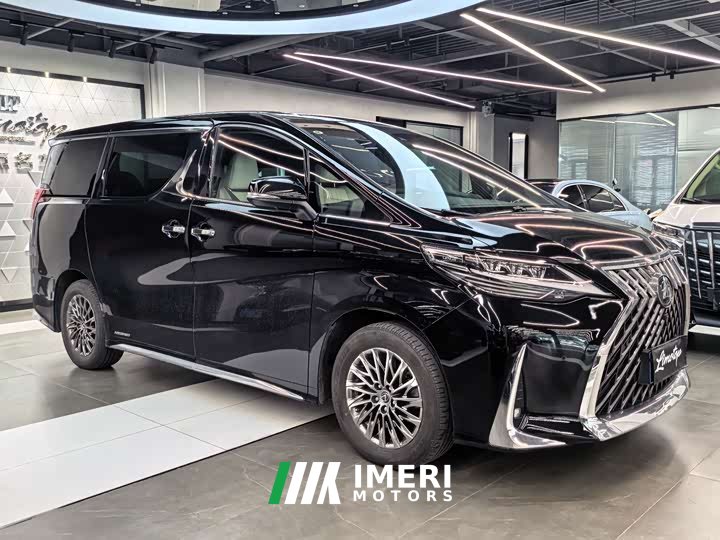 Lexus LM 2020 300h four-seat Royal Edition