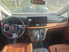 Hongqi HQ9 PHEV 2.0T four-wheel drive business version - ფოტო 10