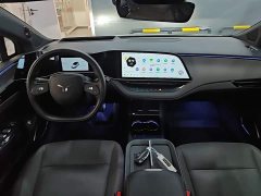 Hongqi EH7 640 four-wheel drive smart version - фото 10