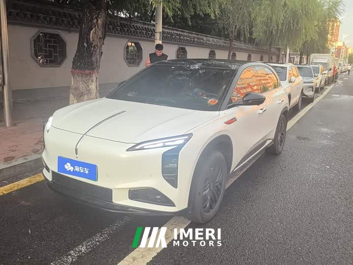 Hongqi Tiangong 08 605 Max rear-wheel drive version