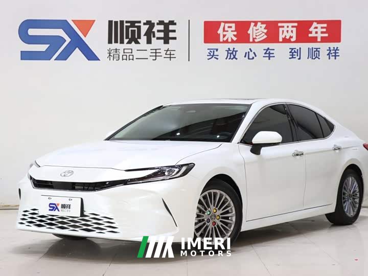 Toyota Camry 2.0L GVP Luxury
