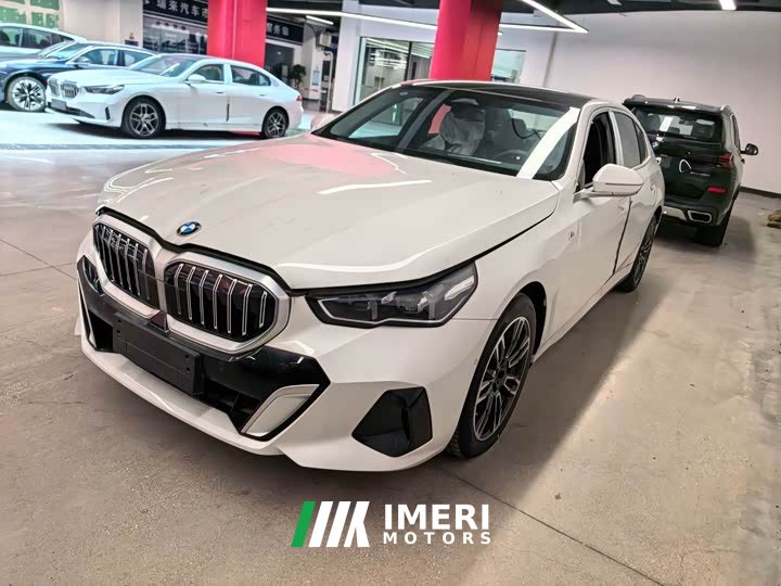 BMW 5 Series 2025 530Li Leading M Sports Package