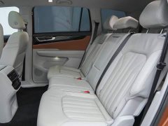 Volkswagen Touron 380TSI four-wheel drive luxury version - ფოტო 14