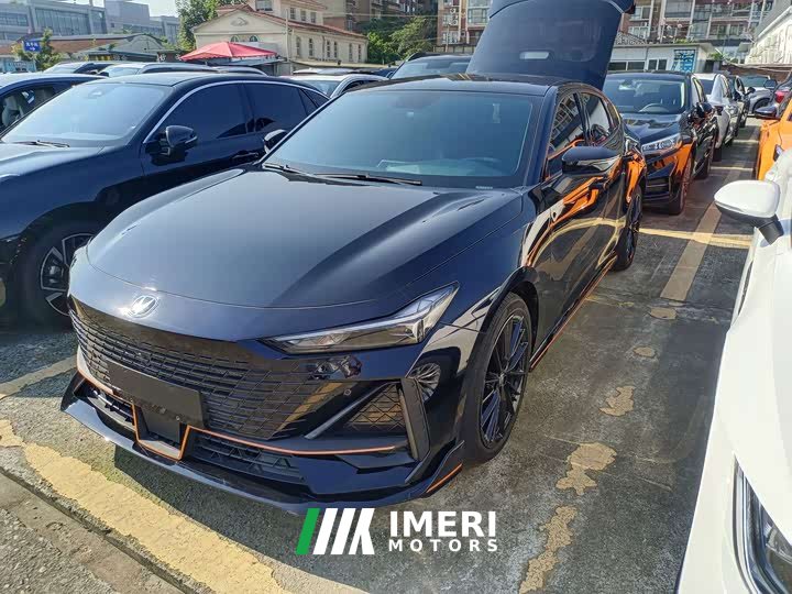 Changan UNI-V 1.5T premium