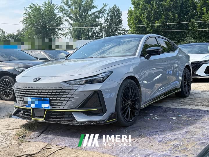 Changan UNI-V 2022 1.5T sports version