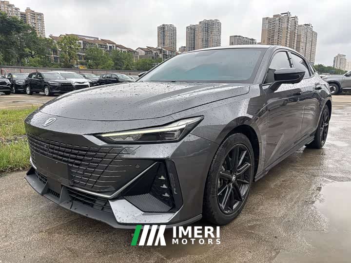 Changan UNI-V 1.5T premium