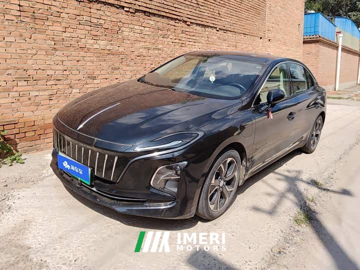 Hongqi E-QM5 facelift basic travel version
