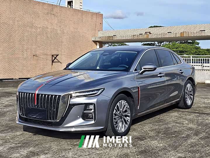 Hongqi H5 2.0T automatic smart connected flag version