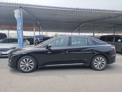 Hongqi E-QM5 2022 431km Charging Enjoyment Edition - ფოტო 3