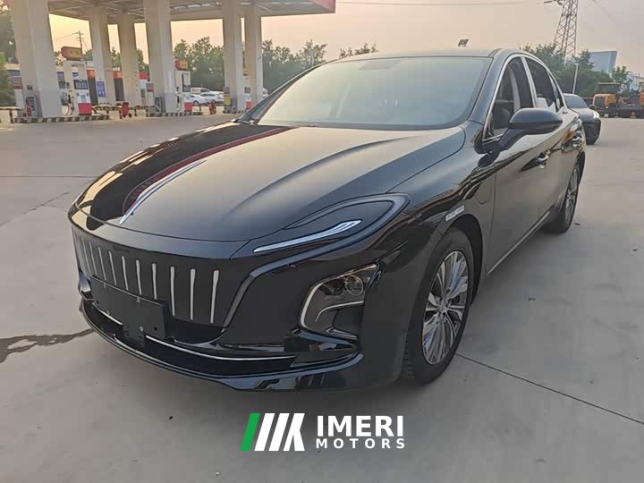 Hongqi E-QM5 500km travel version