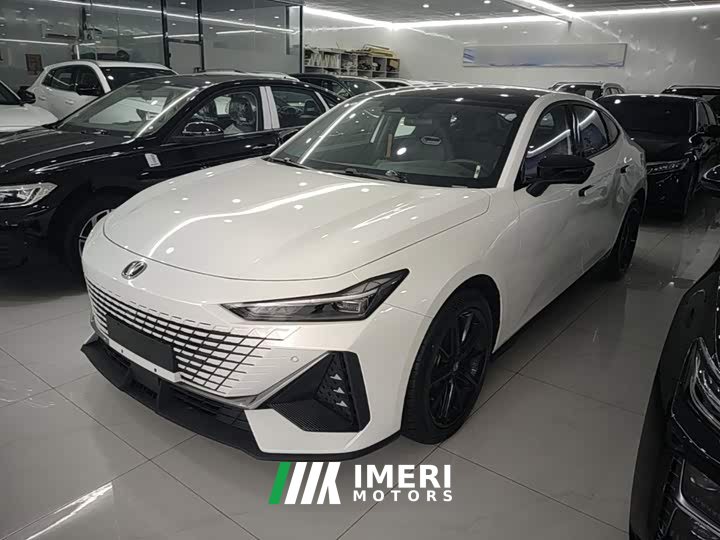 Changan UNI-V 2024 1.5T high-energy version