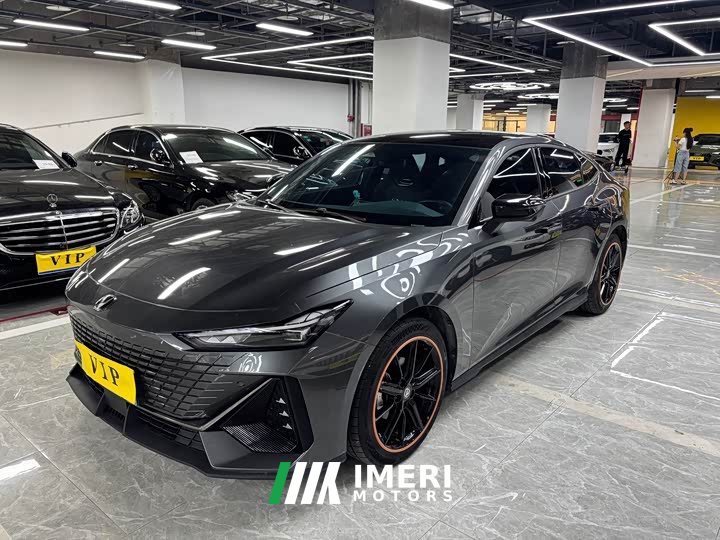 Changan UNI-V 1.5T premium