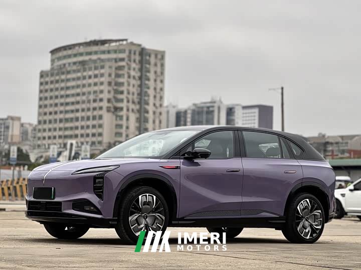 Hongqi Tiangong 08 680 Ultra four-wheel drive version