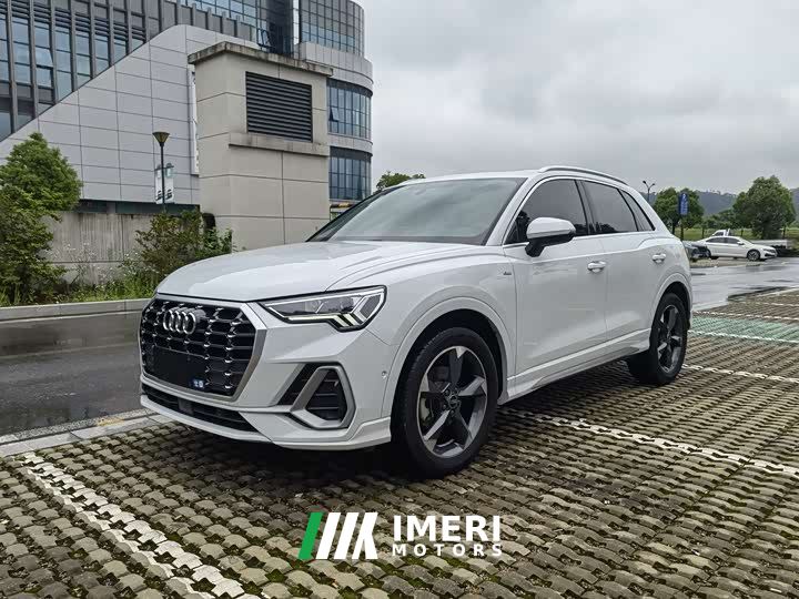Audi Q3 35 TFSI Fashion Dynamic Edition (1.5T)