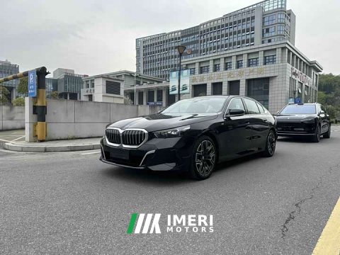 2025 BMW 5 530Li Deluxe Version M - ავტომობილი ჩინეთიდან