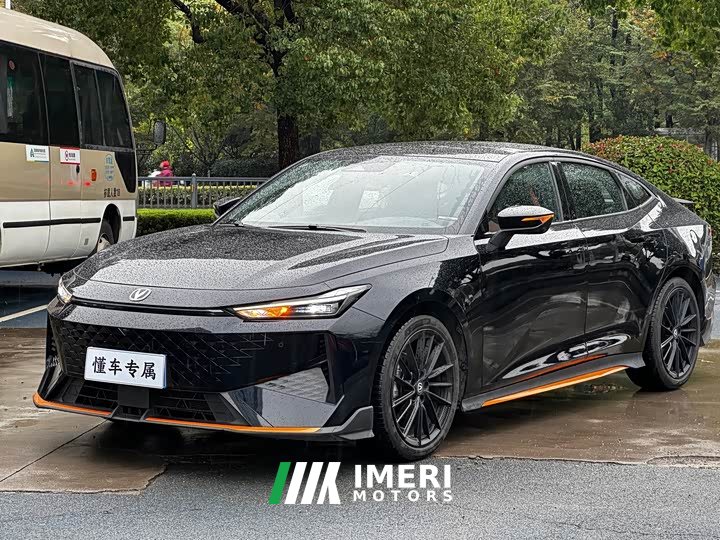 Changan UNI-V 1.5T noble sports