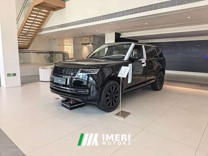 Land Rover Range Rover 3.0 L6 400PS SE long axis version