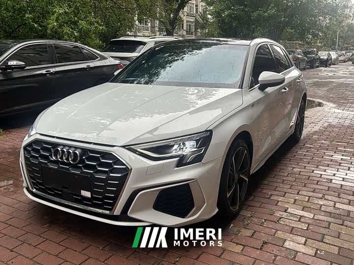 Audi A3 Sportback 35 TFSI Fashion Version