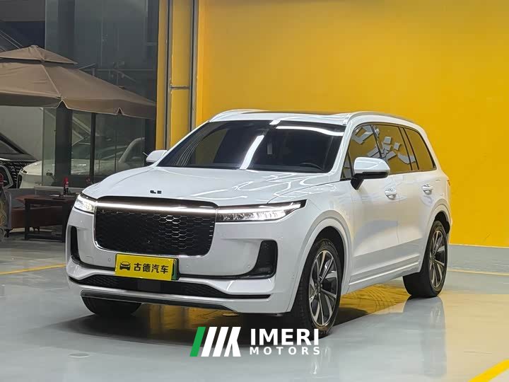 Li Auto Ideal ONE 2021 extended range 6-seater version