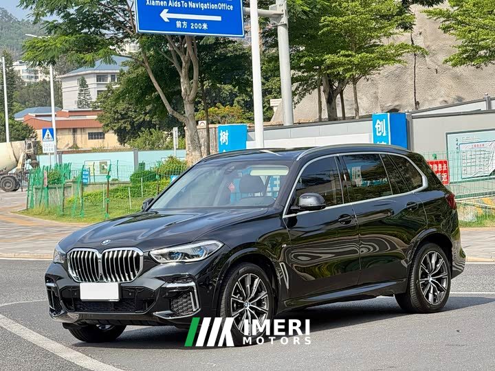 BMW X5 2022 xDrive 30Li Exclusive M Sports Package
