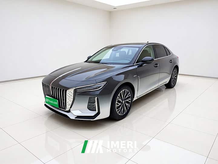 Hongqi H5 2.0T automatic flag collar version