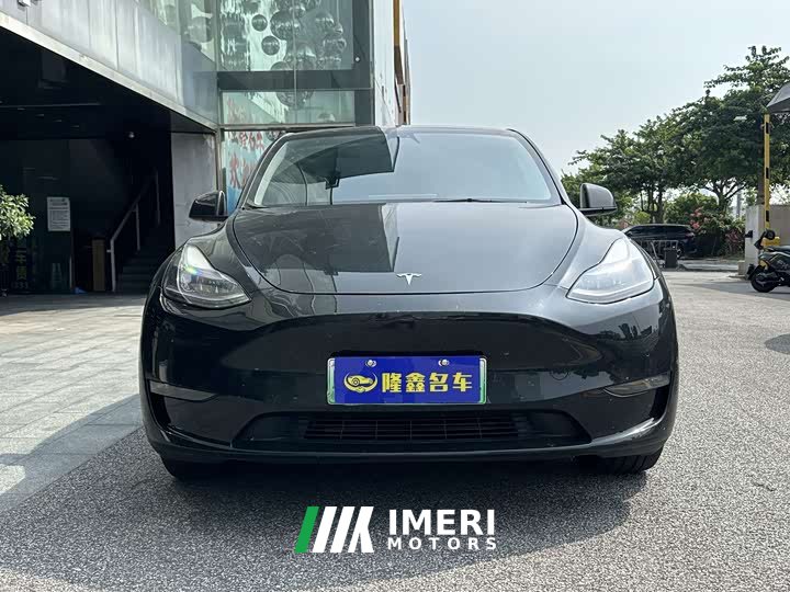 Tesla Model Y 2021 long-range all-wheel drive version 3D7