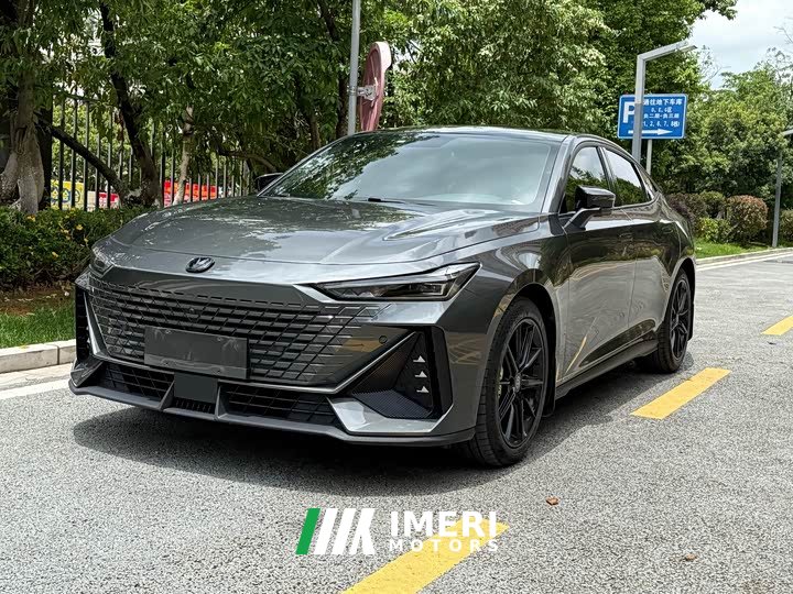 Changan UNI-V 2022 1.5T premium