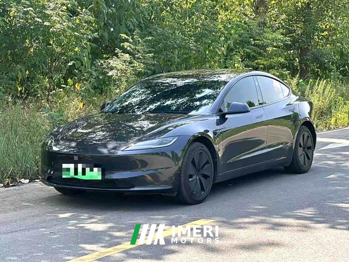 Tesla Model 3 2023 rear-wheel drive version