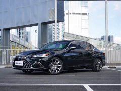 Lexus ES 2022 300h Excellence Edition - ფოტო 1