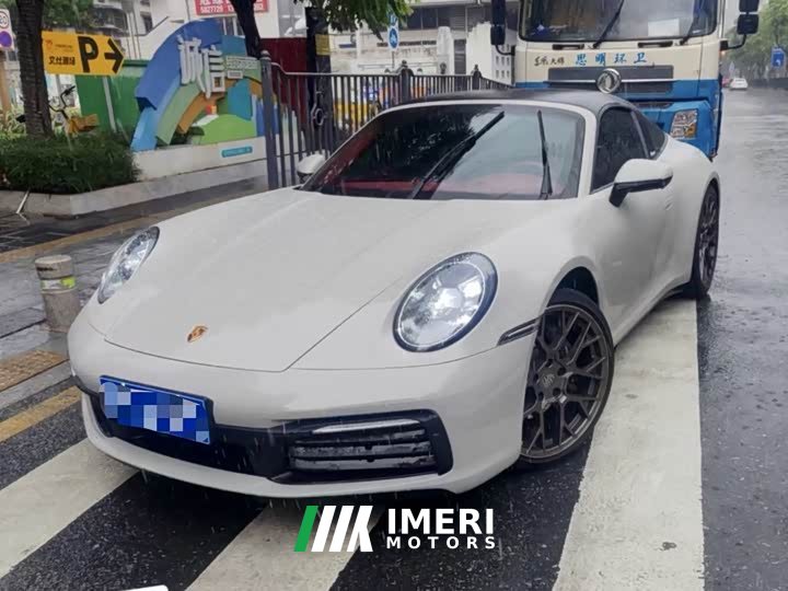 Porsche 911 Targa 4 3.0T
