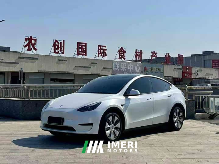 Tesla Model Y facelift rear-wheel drive version