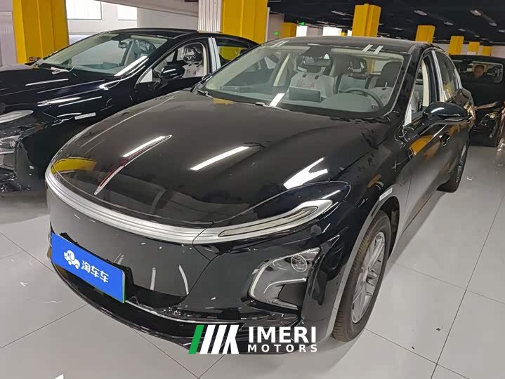Hongqi E-QM5 610km PLUS