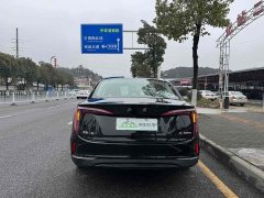 FAW Red Flag E-QM5 2023 Base Commute Edition - ფოტო 5