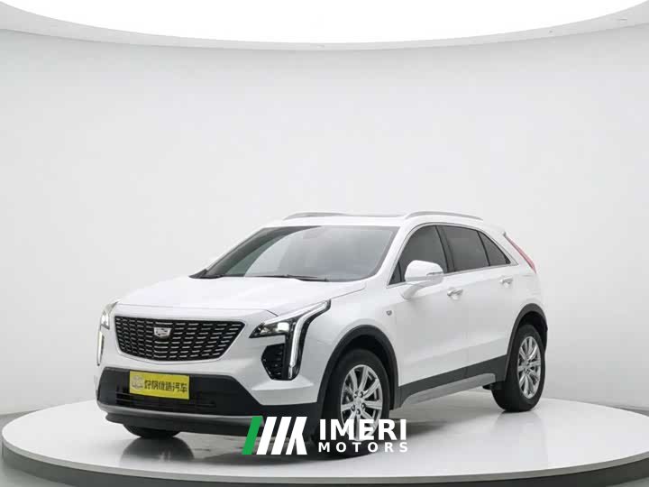 Cadillac XT4 28T two-wheel drive premium
