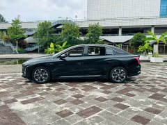 FAW Red Flag E-QM5 2023 Facelift Base Mobility Edition - ფოტო 3