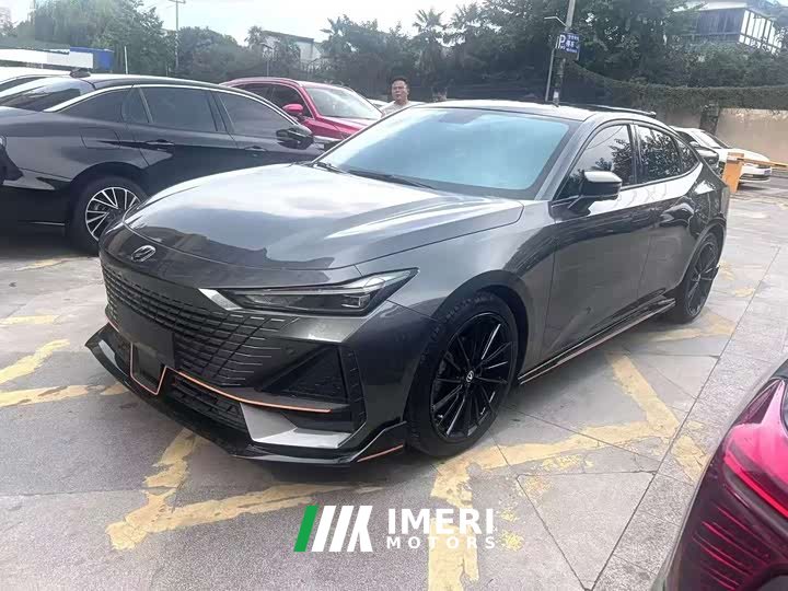Changan UNI-V 2022 1.5T sports version