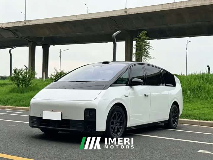 Li Auto Ideal MEGA Home Family Special Edition