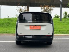 Li Auto MEGA Home Family Edition - ფოტო 18