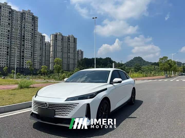 Changan NE 1.5T GDI DCTDeluxe Version