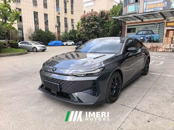 Changan UNI-V 1.5T Deluxe Version