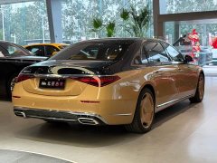 Maybach S-Class S 680 4MATIC Virgil Abloh Limited Edition - фото 5