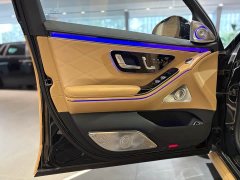 Maybach S-Class S 680 4MATIC Virgil Abloh Limited Edition - фото 9