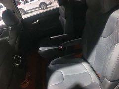 Volkswagen 380 TGDi 2WDGL Edition - photo 13