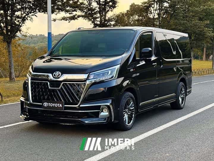 Toyota HIACE 3.5L Automatic