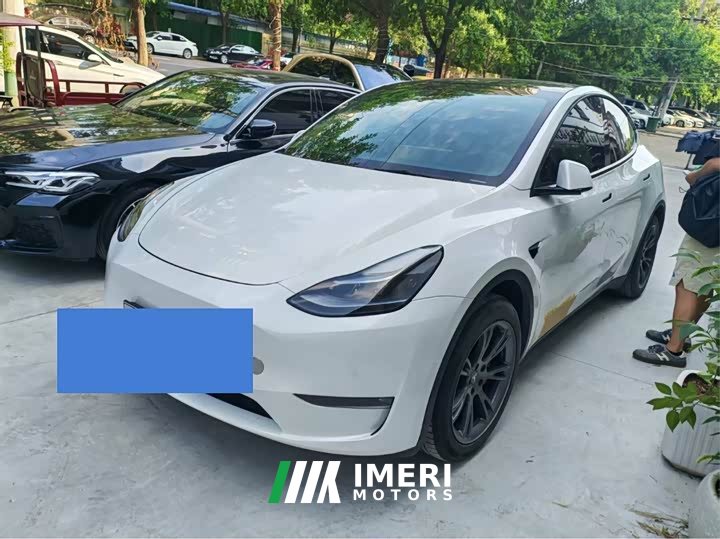 Tesla Model Y Long Range Edition