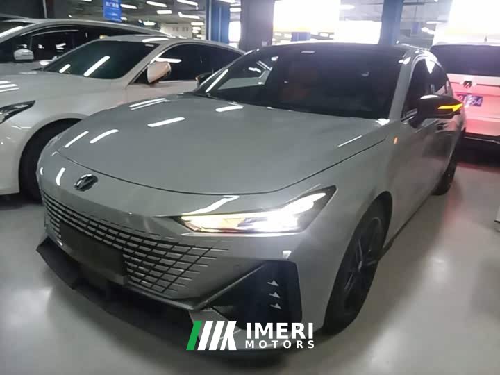 Changan UNI-V 1.5T Premium Version